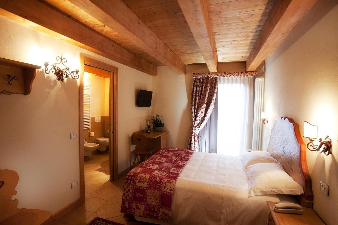 Garni Astoria Hotel & Spa روكاراسو المظهر الخارجي الصورة