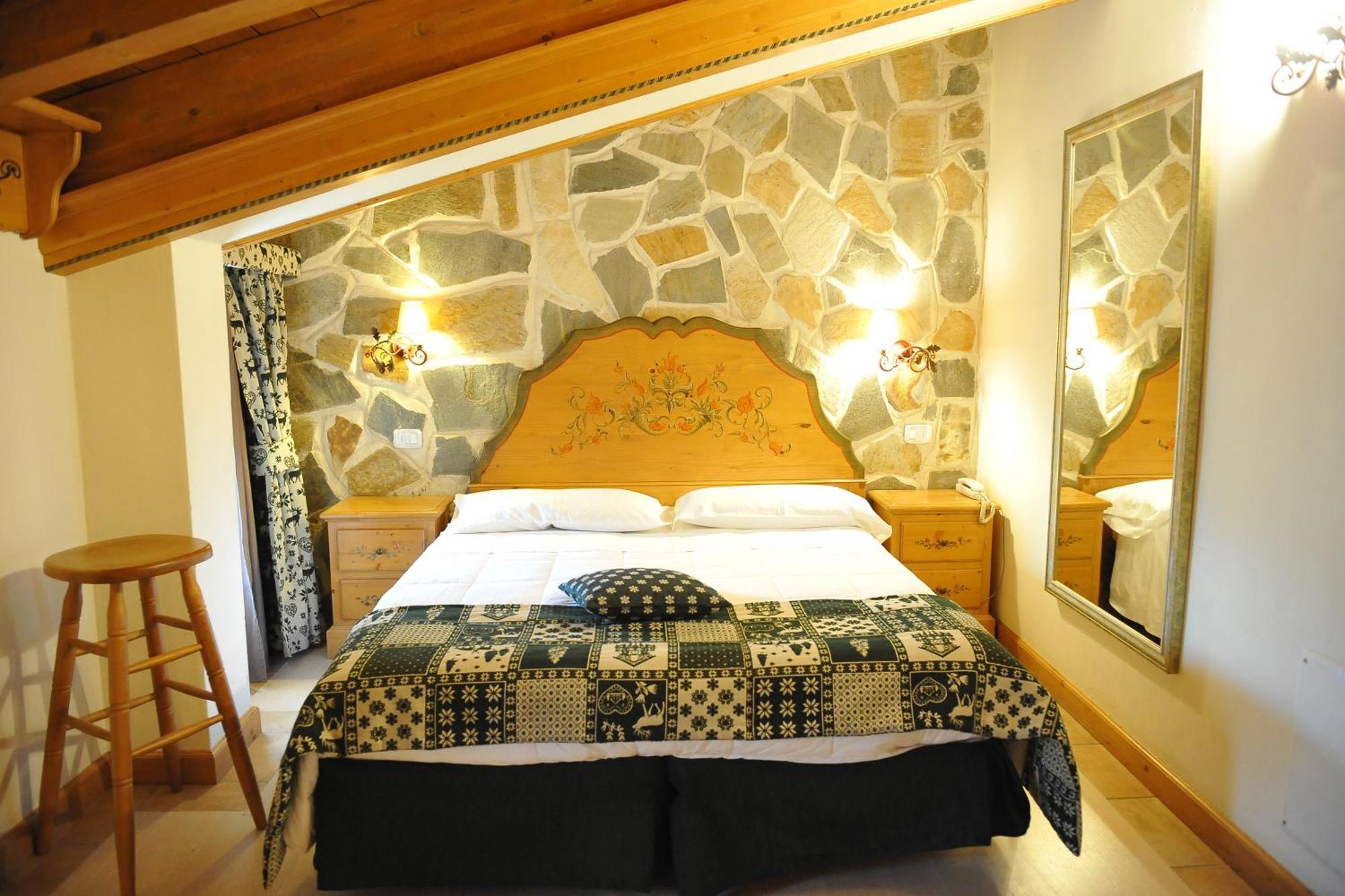 Garni Astoria Hotel & Spa روكاراسو المظهر الخارجي الصورة