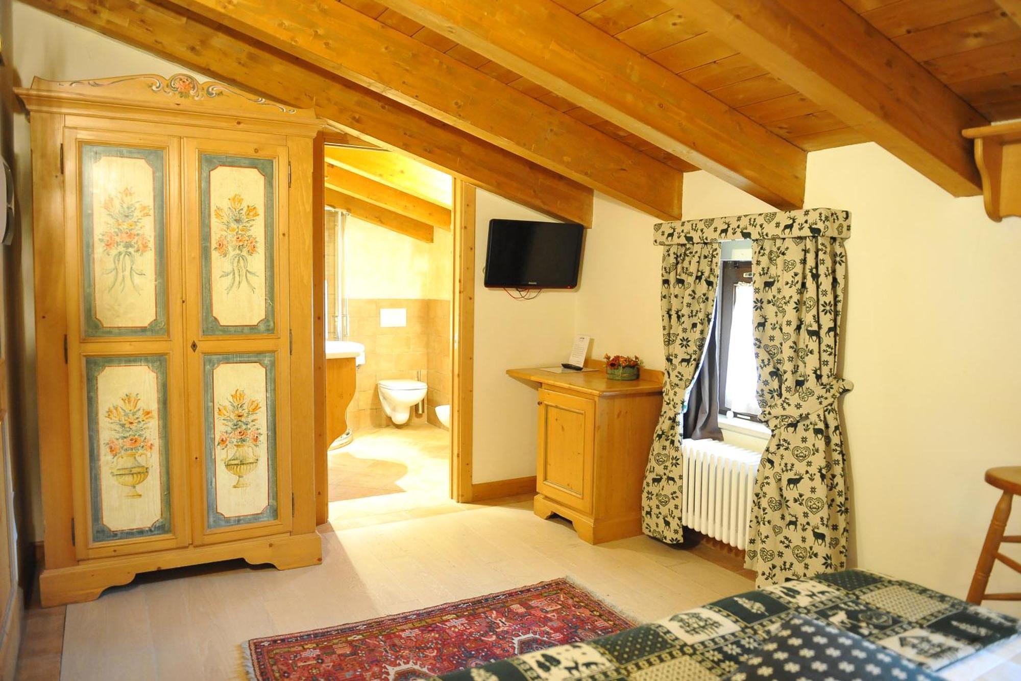 Garni Astoria Hotel & Spa روكاراسو المظهر الخارجي الصورة